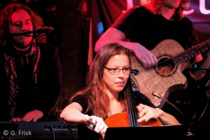 Julia mit Picture Palace Music